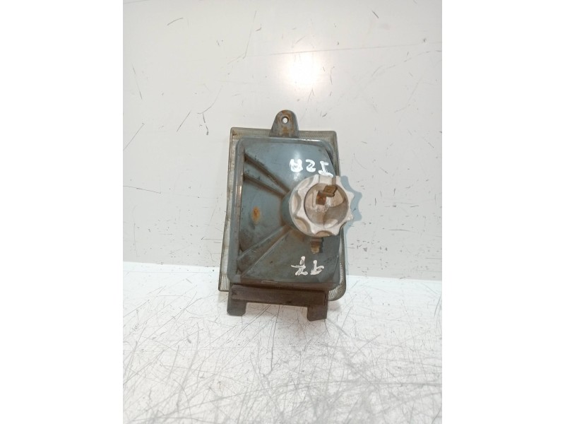 Recambio de piloto delantero izquierdo para renault master referencia OEM IAM   