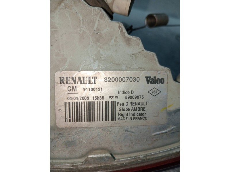 Recambio de piloto delantero derecho para renault trafic caja cerrada (ab 4.01) referencia OEM IAM 8200007030  