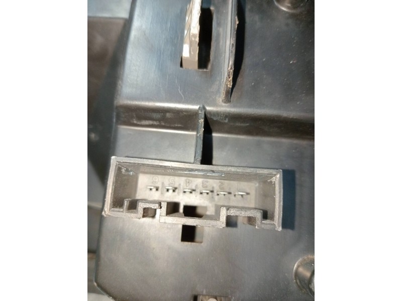 Recambio de piloto trasero izquierdo para mg rover serie 75 (rj) 2.0 cdt classic referencia OEM IAM   