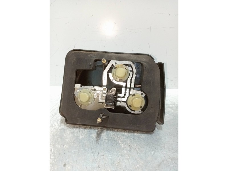 Recambio de piloto trasero izquierdo para mg rover serie 100 (xp) referencia OEM IAM   