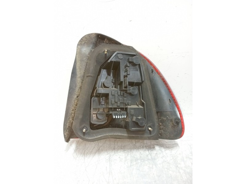 Recambio de piloto trasero izquierdo para mg rover serie 400 (rt) 2.0 turbodiesel referencia OEM IAM   