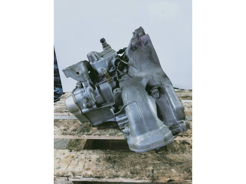 Recambio de caja cambios para opel corsa d 1.3 16v cdti referencia OEM IAM F17 A35461 W374 5V