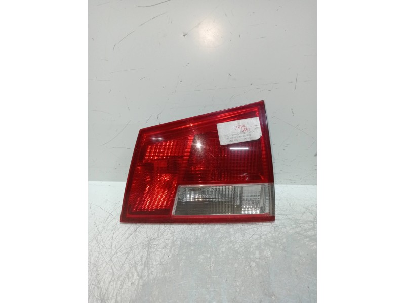 Recambio de piloto trasero derecho interior para opel vectra c caravan elegance referencia OEM IAM 24469464  