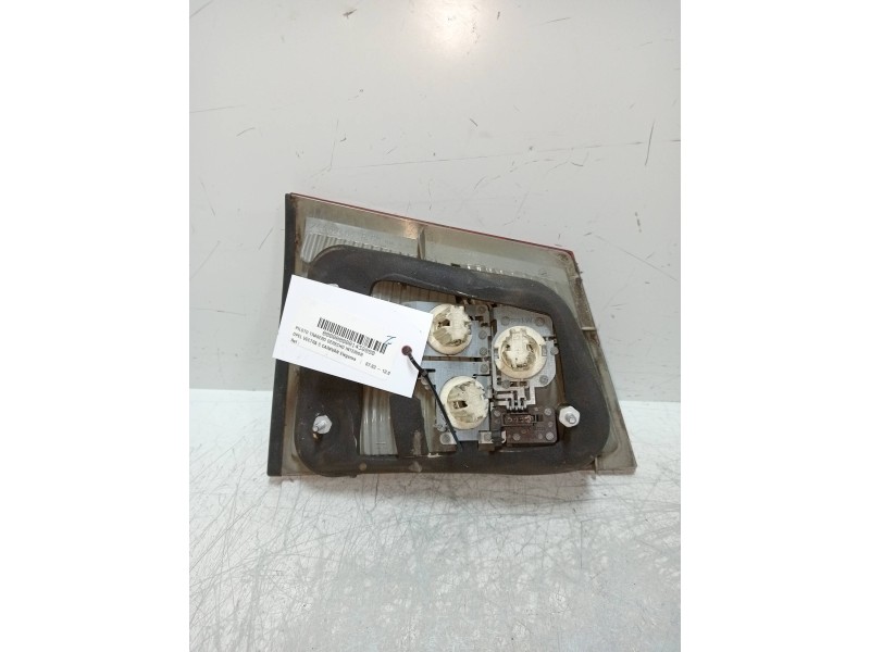 Recambio de piloto trasero derecho interior para opel vectra c caravan elegance referencia OEM IAM 24469464  