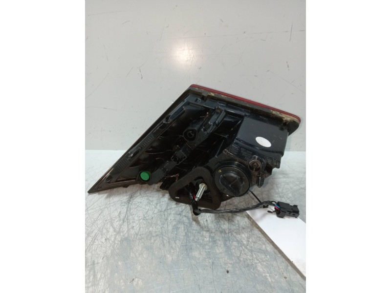 Recambio de piloto trasero izquierdo interior para peugeot 308 allure referencia OEM IAM 9677818380 81260101 