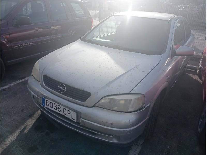 opel astra g berlina del año 2003