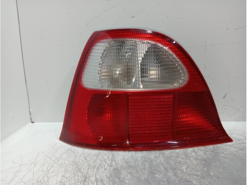 Recambio de piloto trasero izquierdo para mg rover mg zr (f/rf) 105 referencia OEM IAM   