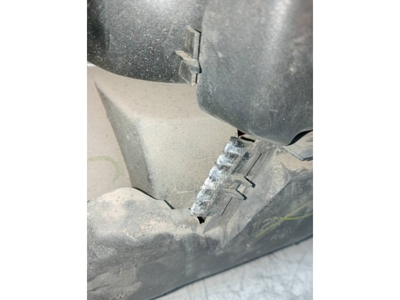 Recambio de piloto trasero izquierdo para mg rover mg zr (f/rf) 105 referencia OEM IAM   