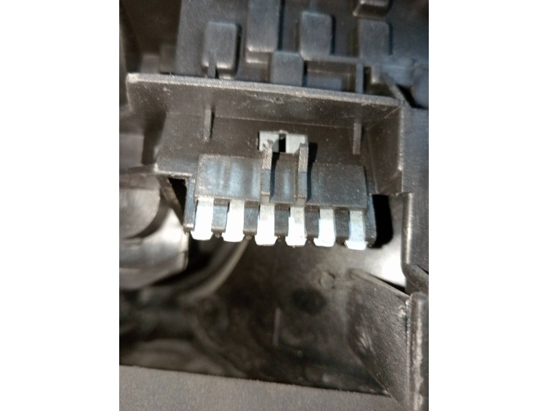 Recambio de piloto trasero izquierdo para mg rover mg zs zs 180 referencia OEM IAM   