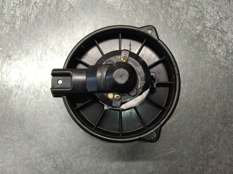 Recambio de motor calefaccion para toyota corolla 1.6 referencia OEM IAM 1940000072  