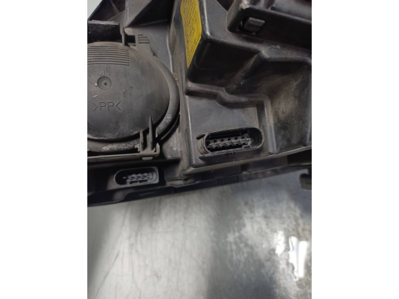 Recambio de faro derecho para mercedes clase s (w220) berlina 3.2 cdi cat referencia OEM IAM 0301178274 A2208202461 