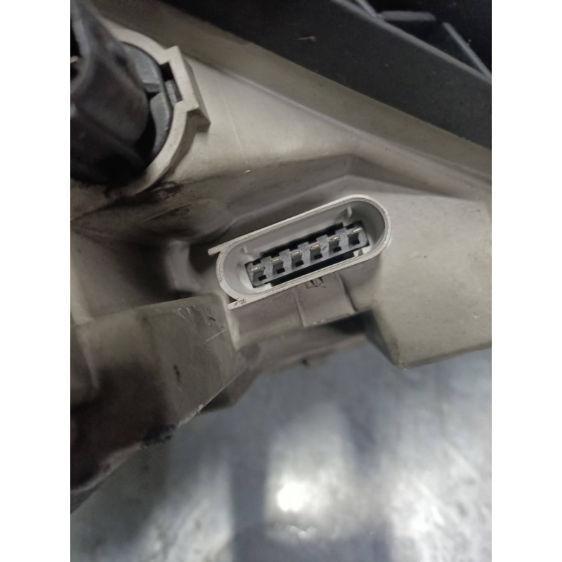 Recambio de faro izquierdo para mercedes clase s (w220) berlina 3.2 cdi cat referencia OEM IAM 0301153271 A2208200761 