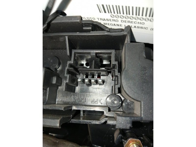 Recambio de piloto trasero derecho para renault megane i classic (la0) 1.6 referencia OEM IAM   