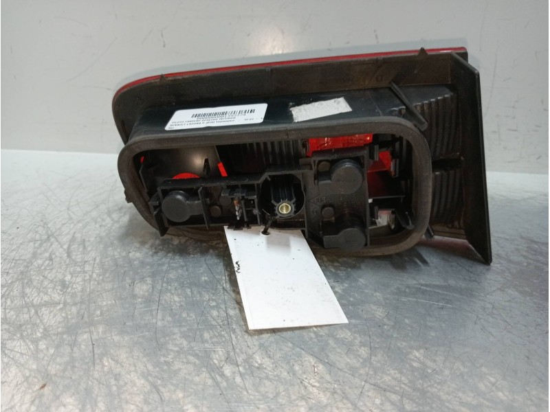 Recambio de piloto trasero derecho interior para renault laguna ii (bg0) expression referencia OEM IAM   