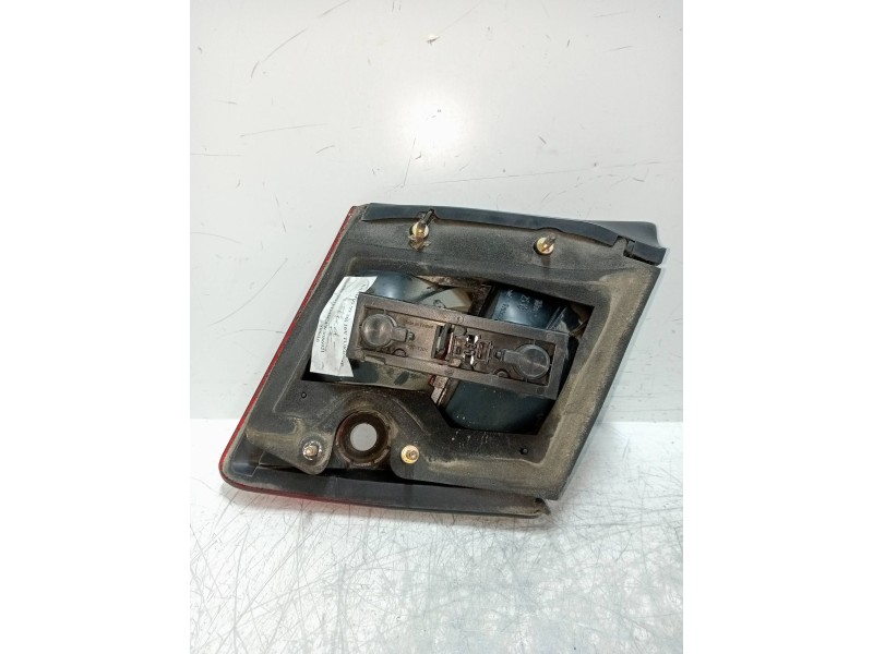 Recambio de piloto trasero derecho interior para saab 9-5 berlina 2.0 cat referencia OEM IAM   