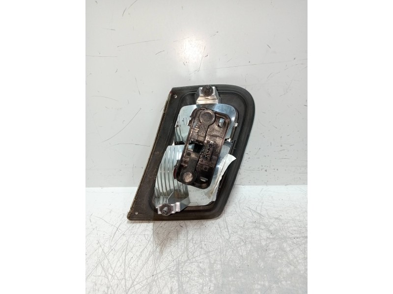 Recambio de piloto trasero izquierdo interior para saab 9-3 berlina 1.9 tid linear sport referencia OEM IAM   