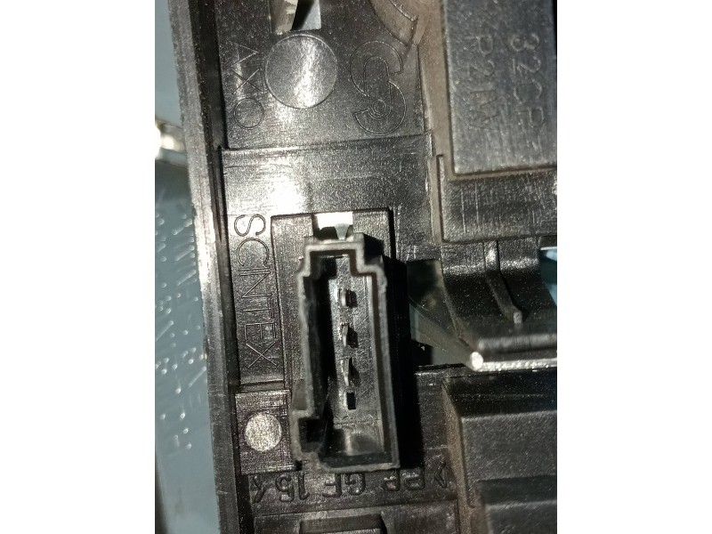 Recambio de piloto trasero derecho interior para saab 9-3 berlina 1.9 tid vector (i/d) referencia OEM IAM    Recambio de piloto trasero derecho interior para saab 9-3 berlina 1.9 tid vector (i/d) referencia OEM IAM