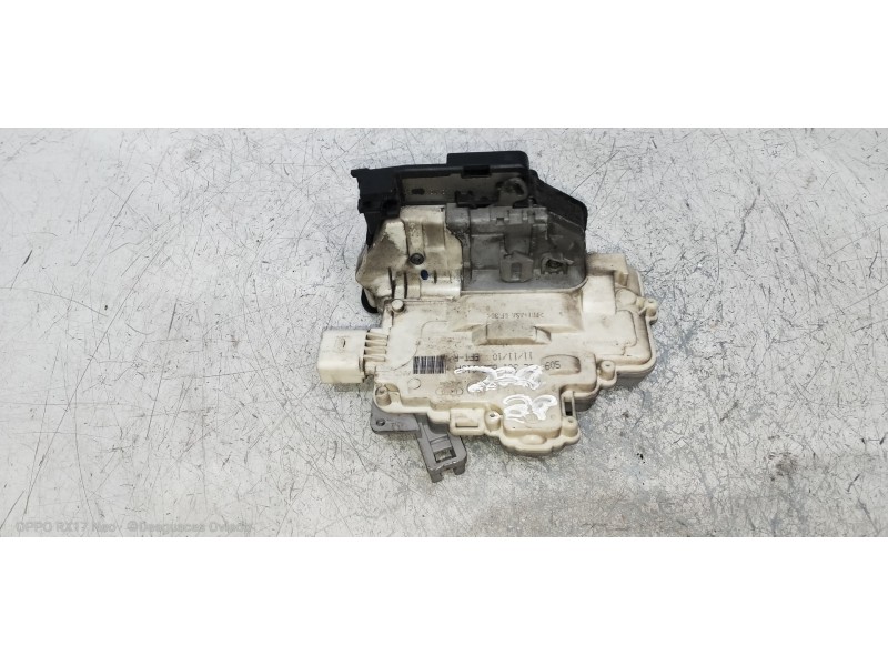 Recambio de motor cierre centralizado delantero derecho para volkswagen passat lim. (362) 1.6 tdi dpf referencia OEM IAM 3C16370
