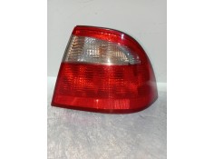 Recambio de piloto trasero derecho para saab 9-5 berlina 2.0 cat referencia OEM IAM   