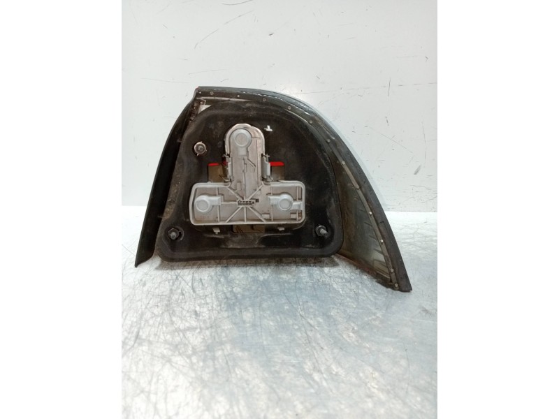 Recambio de piloto trasero izquierdo para saab 9-5 berlina 2.2 tid arc referencia OEM IAM   