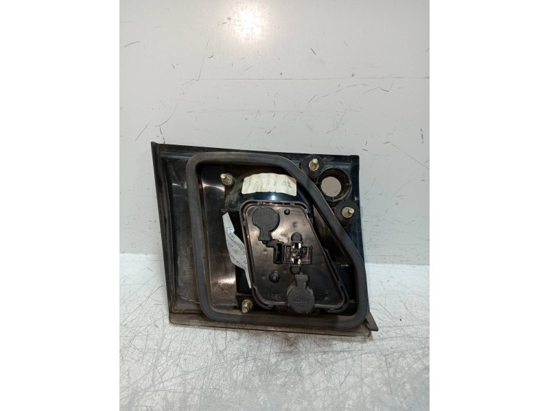 Recambio de piloto trasero derecho interior para saab 900 coupé 2.0 cat referencia OEM IAM   