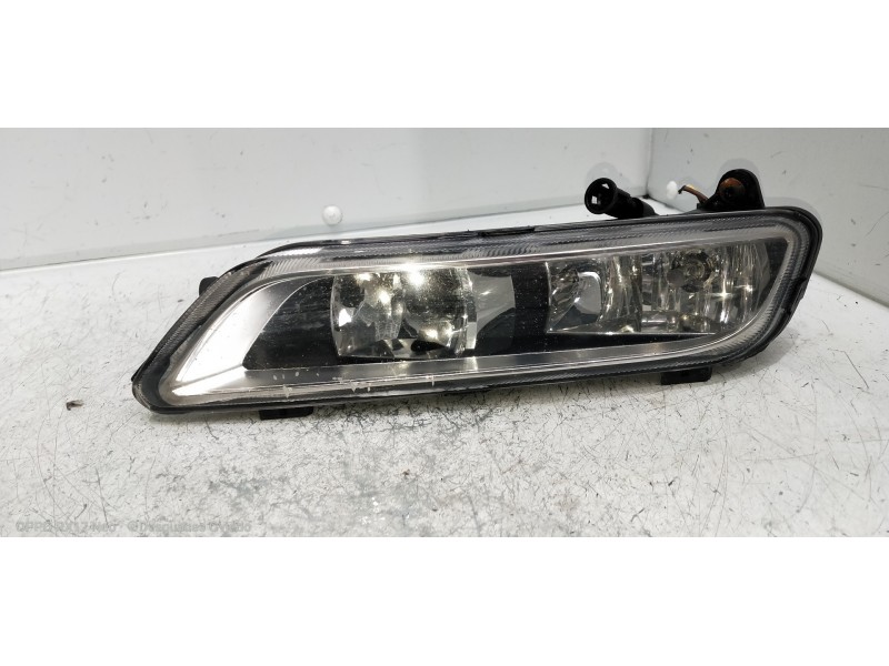 Recambio de faro antiniebla derecho para volkswagen passat lim. (362) 1.6 tdi dpf referencia OEM IAM   