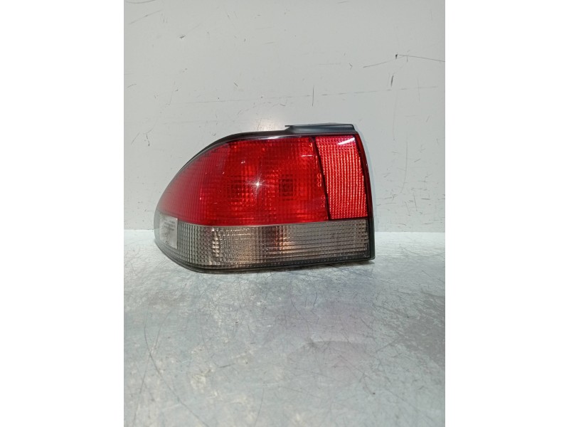 Recambio de piloto trasero izquierdo para saab 900 berlina 2.3 s referencia OEM IAM 4398517  