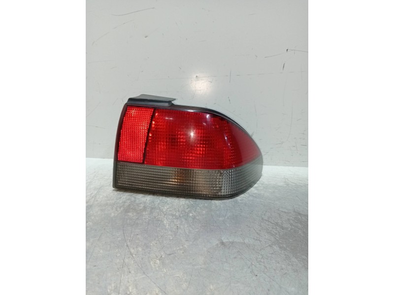 Recambio de piloto trasero derecho para saab 900 berlina 2.3 s referencia OEM IAM   