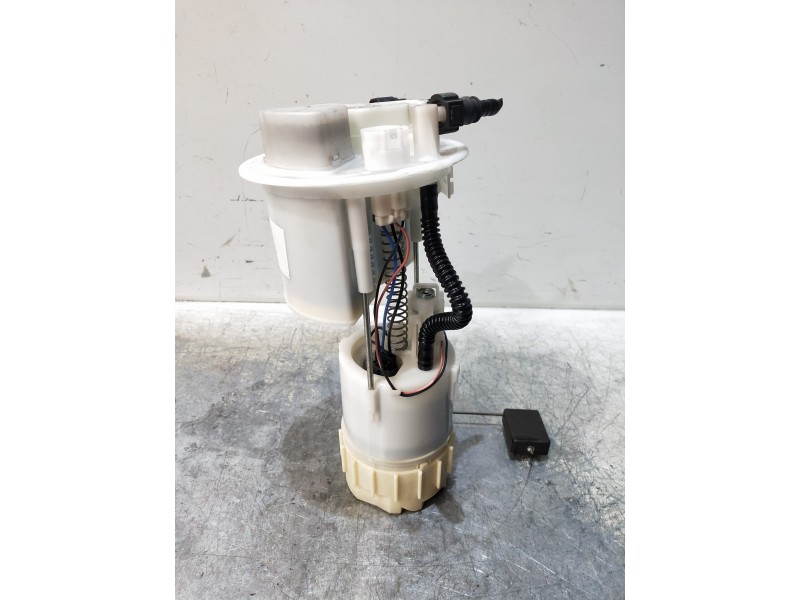 Recambio de bomba combustible para peugeot 107 1.0 cat (384f) referencia OEM IAM 770200H030  