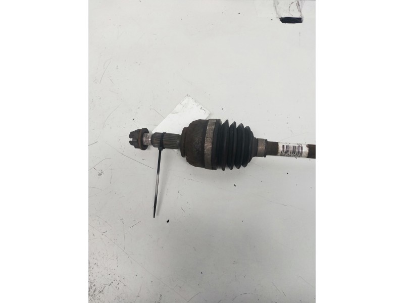 Recambio de transmision delantera izquierda para renault clio iii referencia OEM IAM 8200341698  