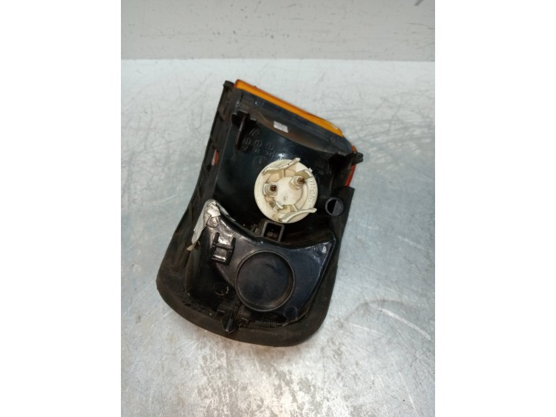 Recambio de piloto delantero derecho para saab 9000 / 9000 cs referencia OEM IAM   