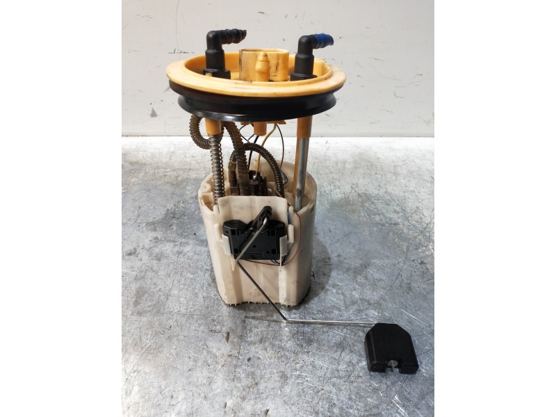 Recambio de bomba combustible para volkswagen passat lim. (362) 1.6 tdi dpf referencia OEM IAM A2C53423480 3AA919050B 