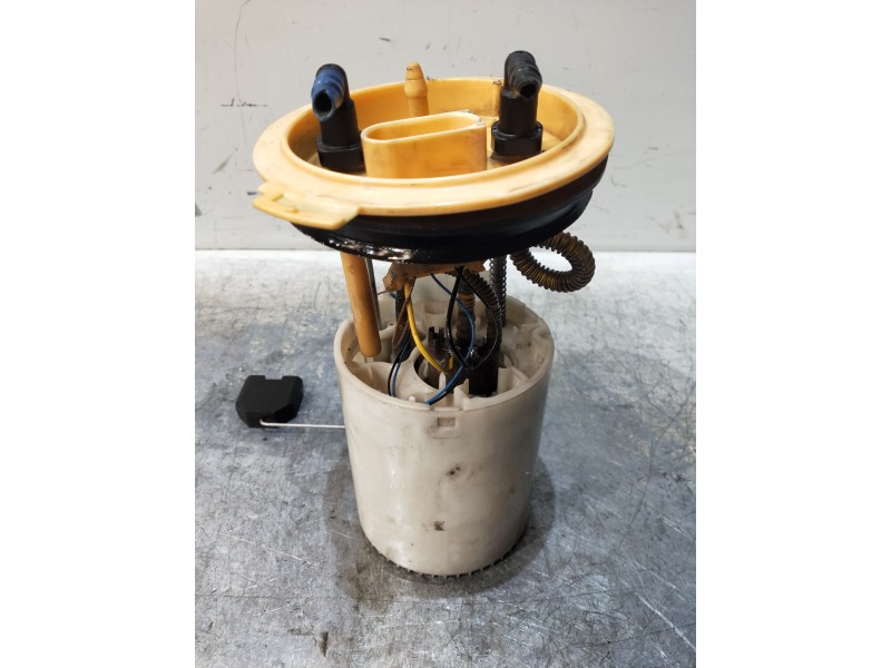 Recambio de bomba combustible para volkswagen passat lim. (362) 1.6 tdi dpf referencia OEM IAM A2C53423480 3AA919050B 