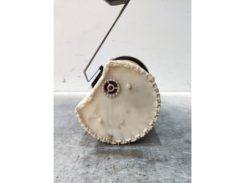 Recambio de bomba combustible para volkswagen passat lim. (362) 1.6 tdi dpf referencia OEM IAM A2C53423480 3AA919050B 