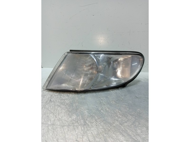 Recambio de piloto delantero izquierdo para saab 900 berlina 2.0 cat referencia OEM IAM   