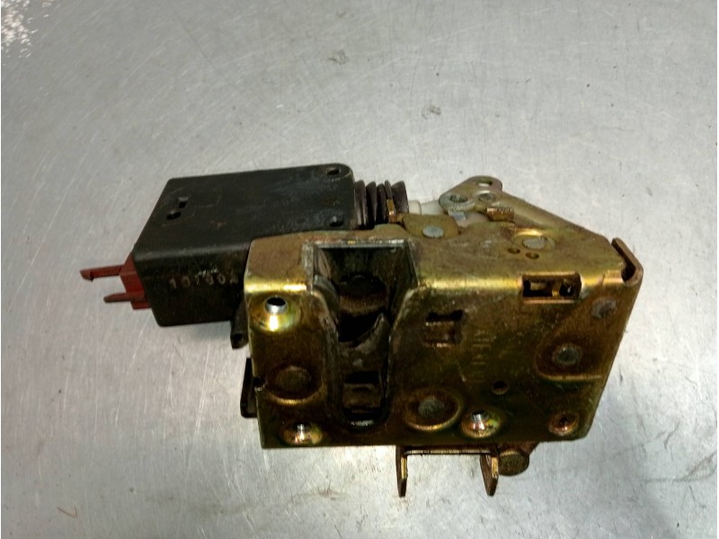 Recambio de motor cierre centralizado delantero derecho para peugeot 106 (s2) max d referencia OEM IAM   