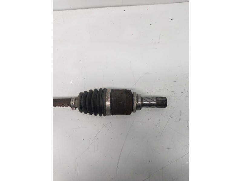 Recambio de transmision delantera izquierda para renault clio iii referencia OEM IAM 8200341698  