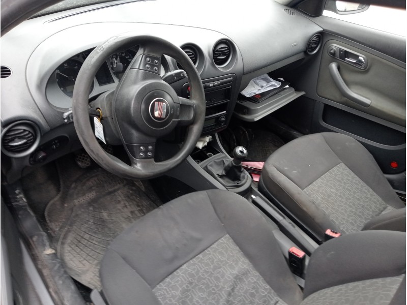 seat ibiza (6l1) del año 2007