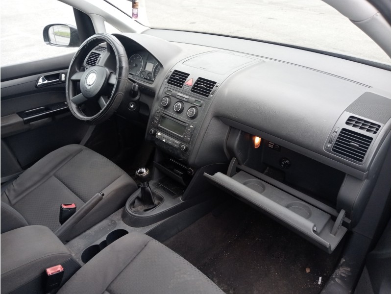 volkswagen touran (1t1) del año 2003