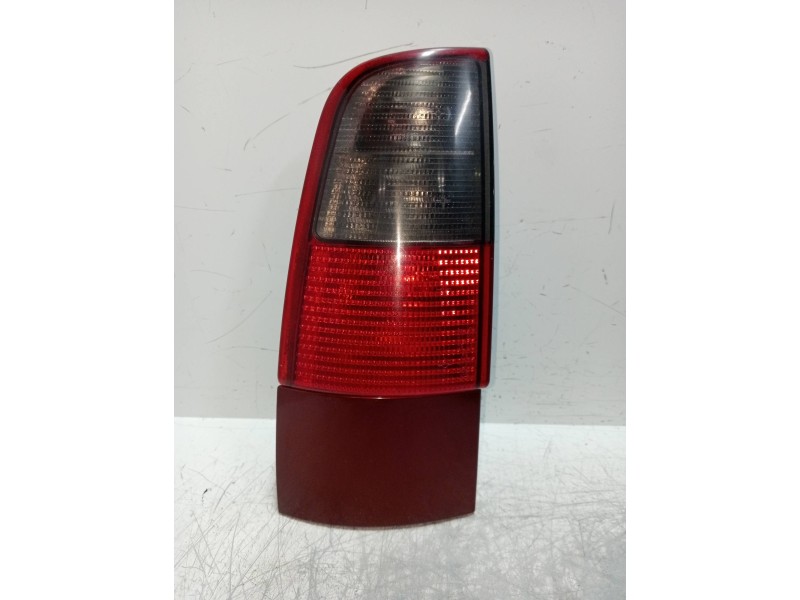 Recambio de piloto trasero izquierdo para seat cordoba vario (6k5) 1.9 tdi referencia OEM IAM 6K0945111B  