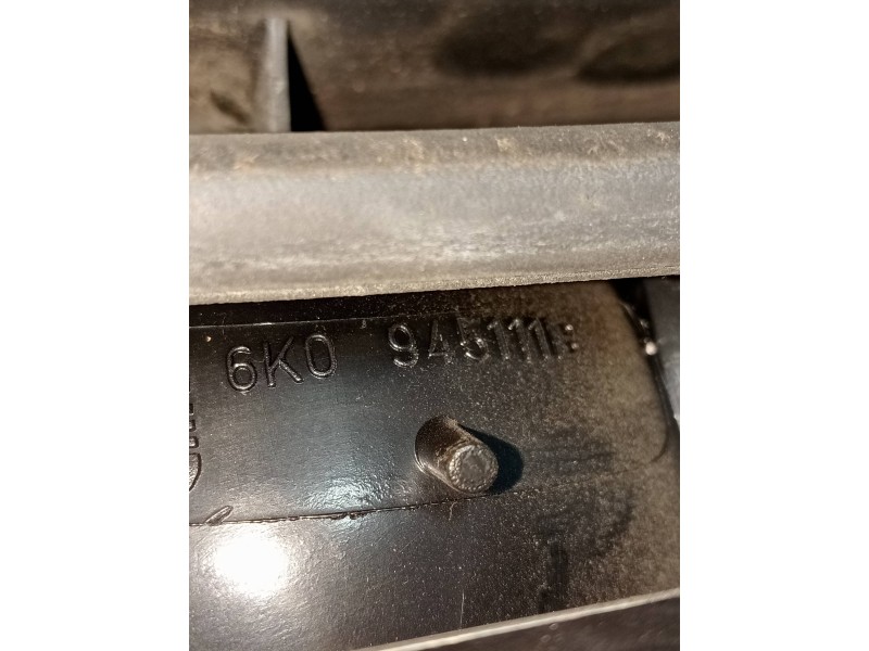 Recambio de piloto trasero izquierdo para seat cordoba vario (6k5) 1.9 tdi referencia OEM IAM 6K0945111B  