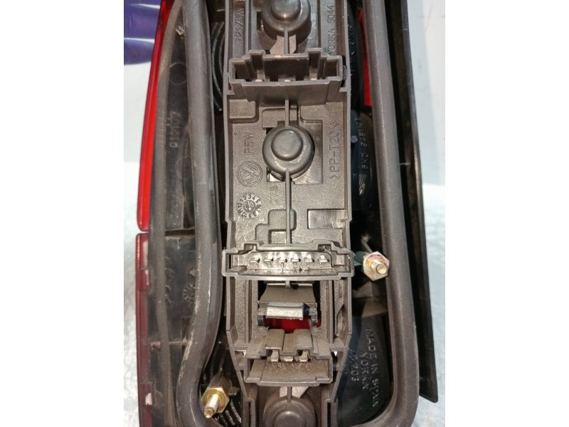 Recambio de piloto trasero derecho para seat cordoba vario (6k5) signo referencia OEM IAM 6K0945112B  