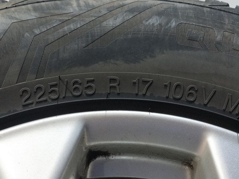 Recambio de juego llantas para nissan x-trail (t32) 360 referencia OEM IAM   225/65/17