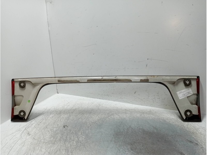 Recambio de piloto trasero central para volvo serie 850 2.5 20v cat referencia OEM IAM   