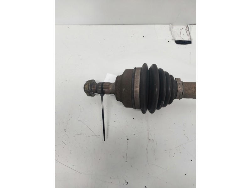 Recambio de transmision delantera izquierda para peugeot 307 (s1) xr clim plus referencia OEM IAM 9637117780  