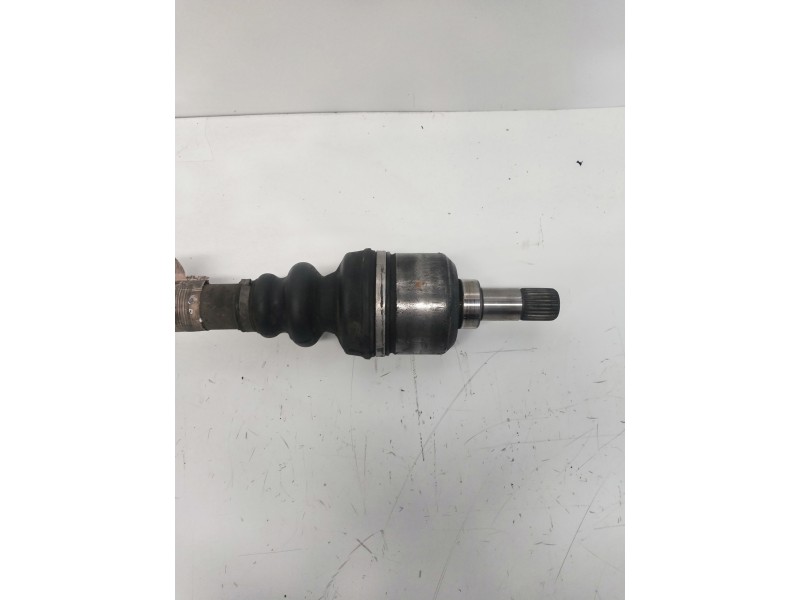 Recambio de transmision delantera izquierda para peugeot 307 (s1) xr clim plus referencia OEM IAM 9637117780  