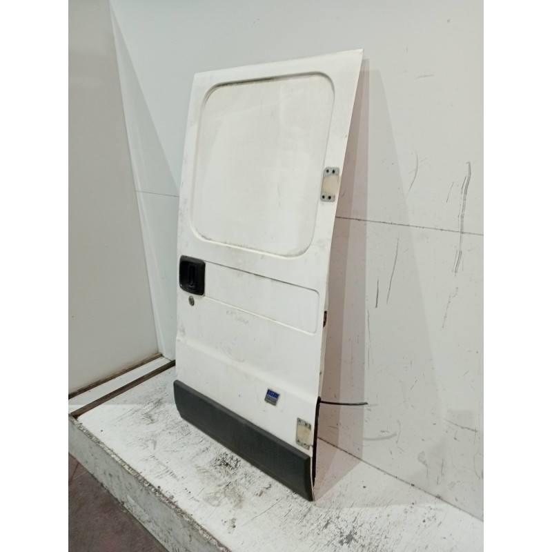 Recambio de puerta trasera derecha para fiat ducato caja cerrada 11 (desde 03.02) 2.0 jtd  batalla 2850 mm referencia OEM IAM   