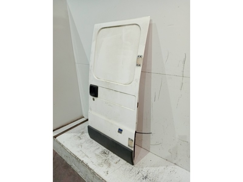 Recambio de puerta trasera derecha para fiat ducato caja cerrada 11 (desde 03.02) 2.0 jtd  batalla 2850 mm referencia OEM IAM   