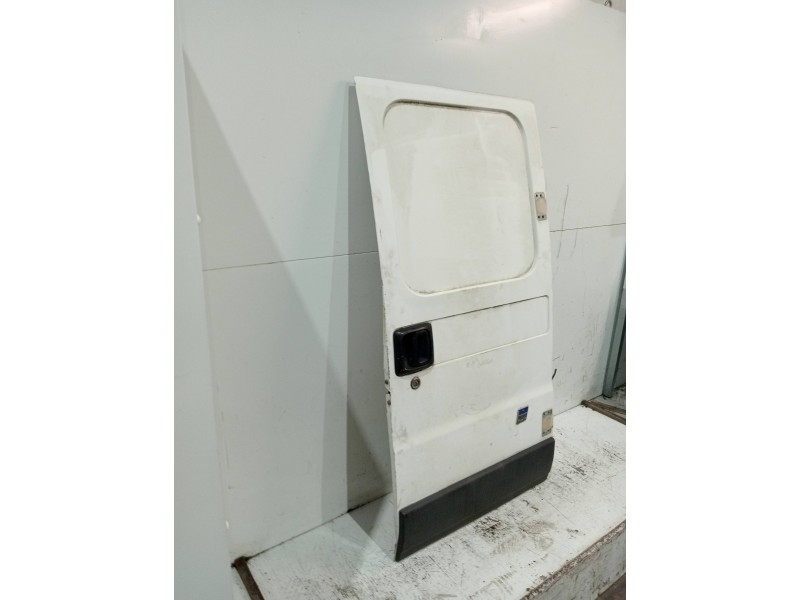 Recambio de puerta trasera derecha para fiat ducato caja cerrada 11 (desde 03.02) 2.0 jtd  batalla 2850 mm referencia OEM IAM   