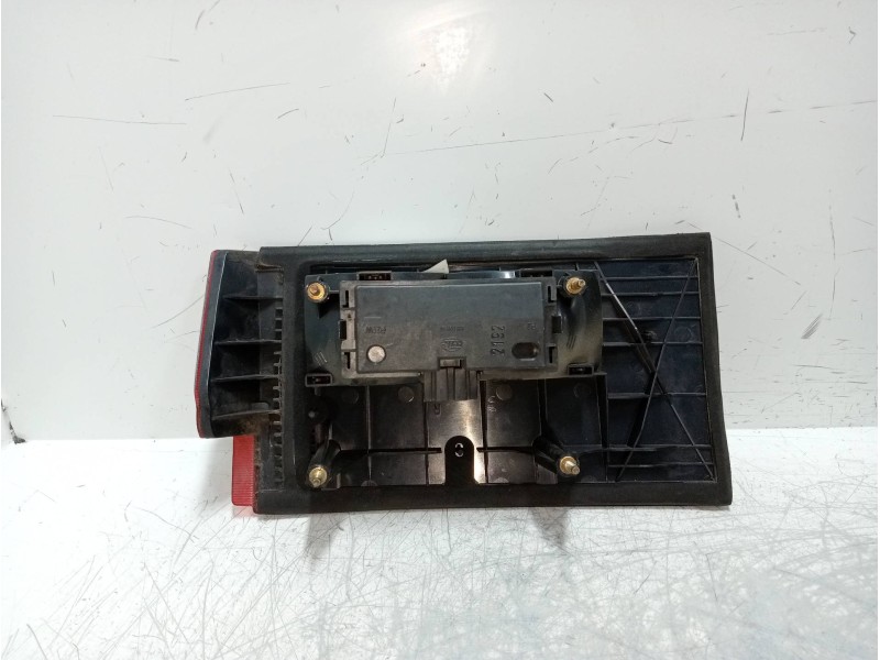 Recambio de piloto trasero derecho interior para seat toledo (1l) 2.0 referencia OEM IAM 1L0945094M  